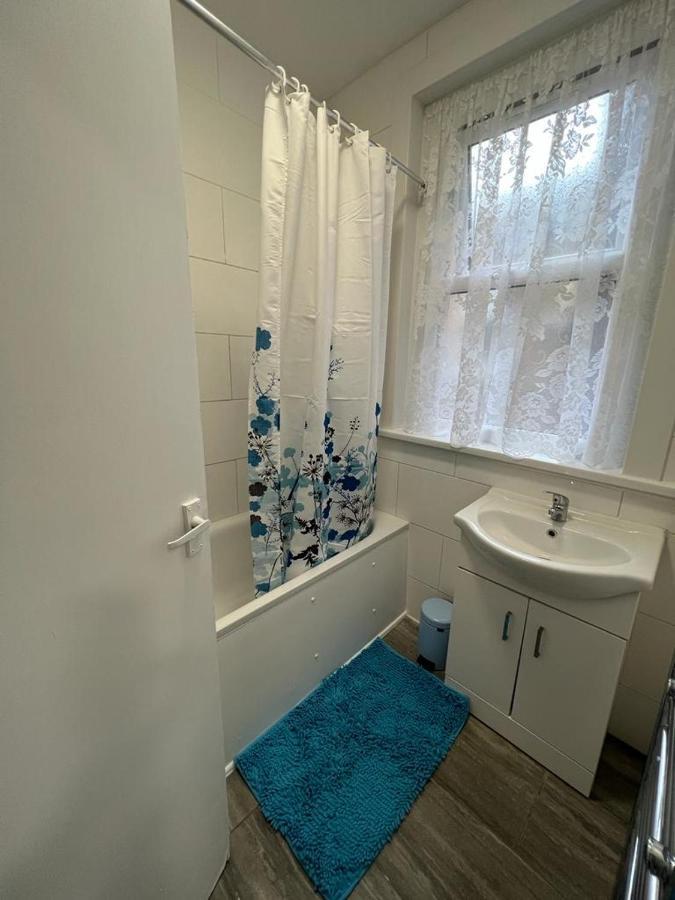 Hotel Woodgreen House Londra Esterno foto