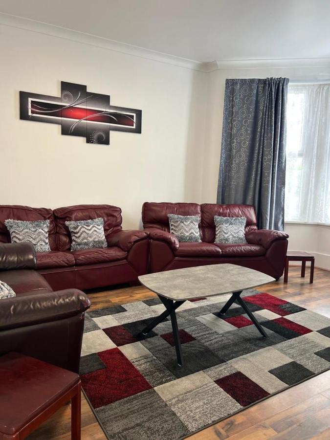 Hotel Woodgreen House Londra Esterno foto